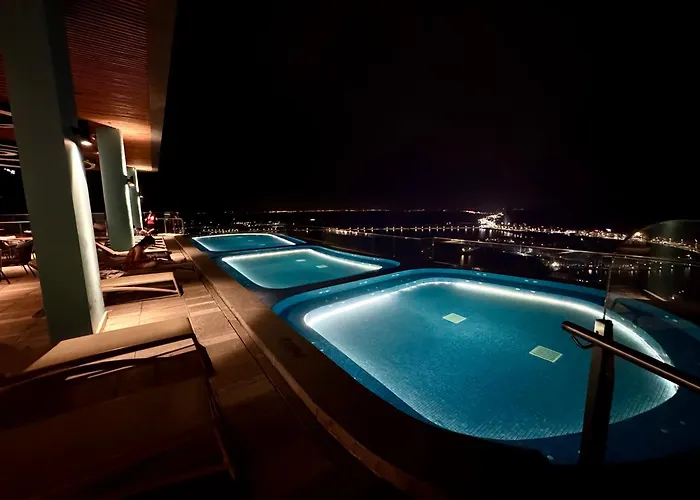 A La Carte Bay By Sima Chill * Ha Long