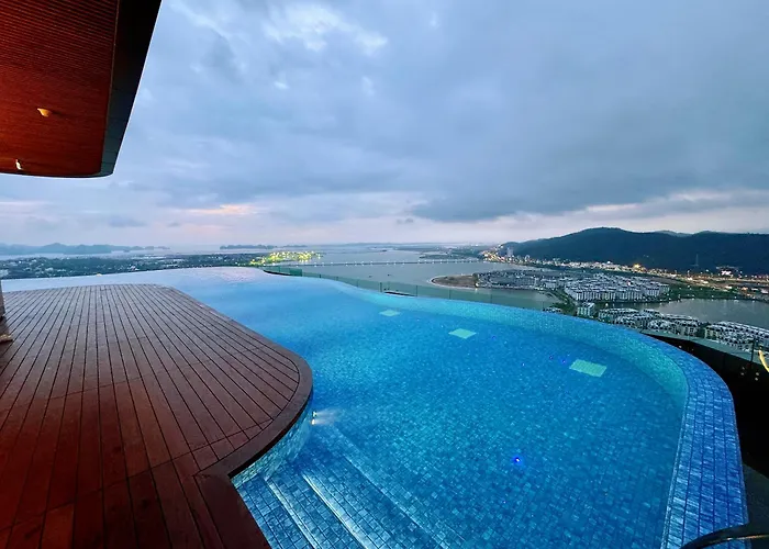 A La Carte Bay By Sima Chill * Ha Long