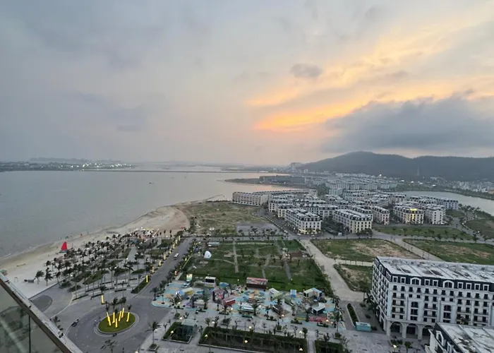 A La Carte Bay By Sima Chill Apartment Ha Long